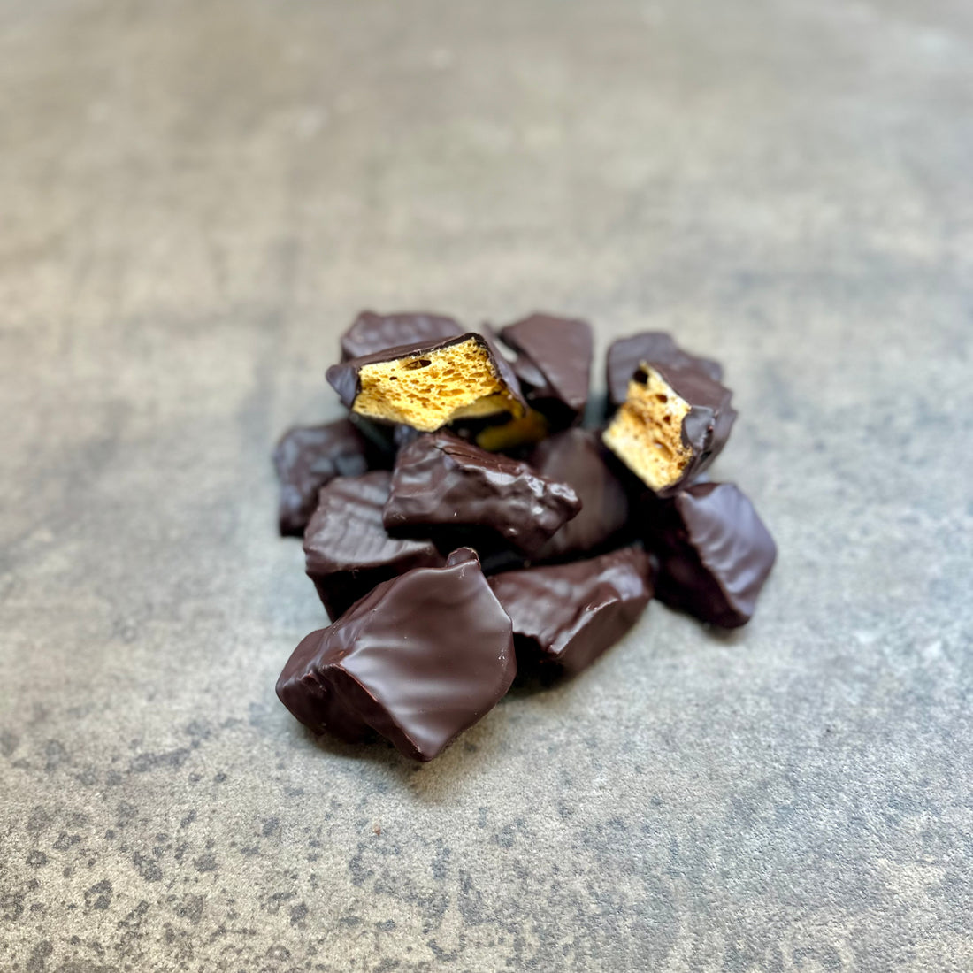 Dark Chocolate Mānuka Honeycomb